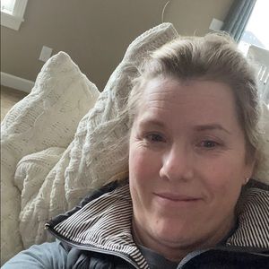 Meet your Posher, Cadie